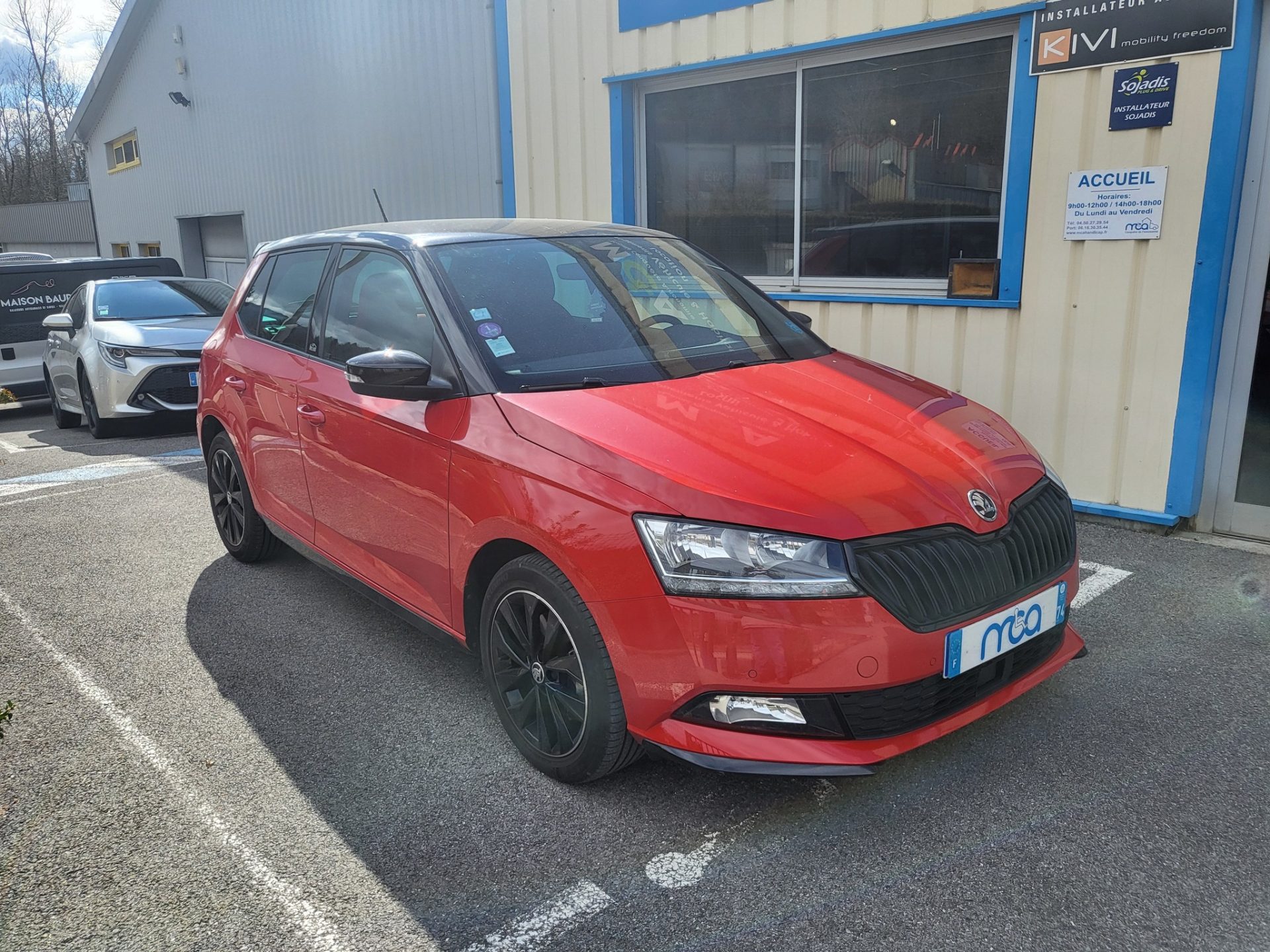 installation d'une pédale accélératrice à gauche sur une SKODA Fabia de 2020