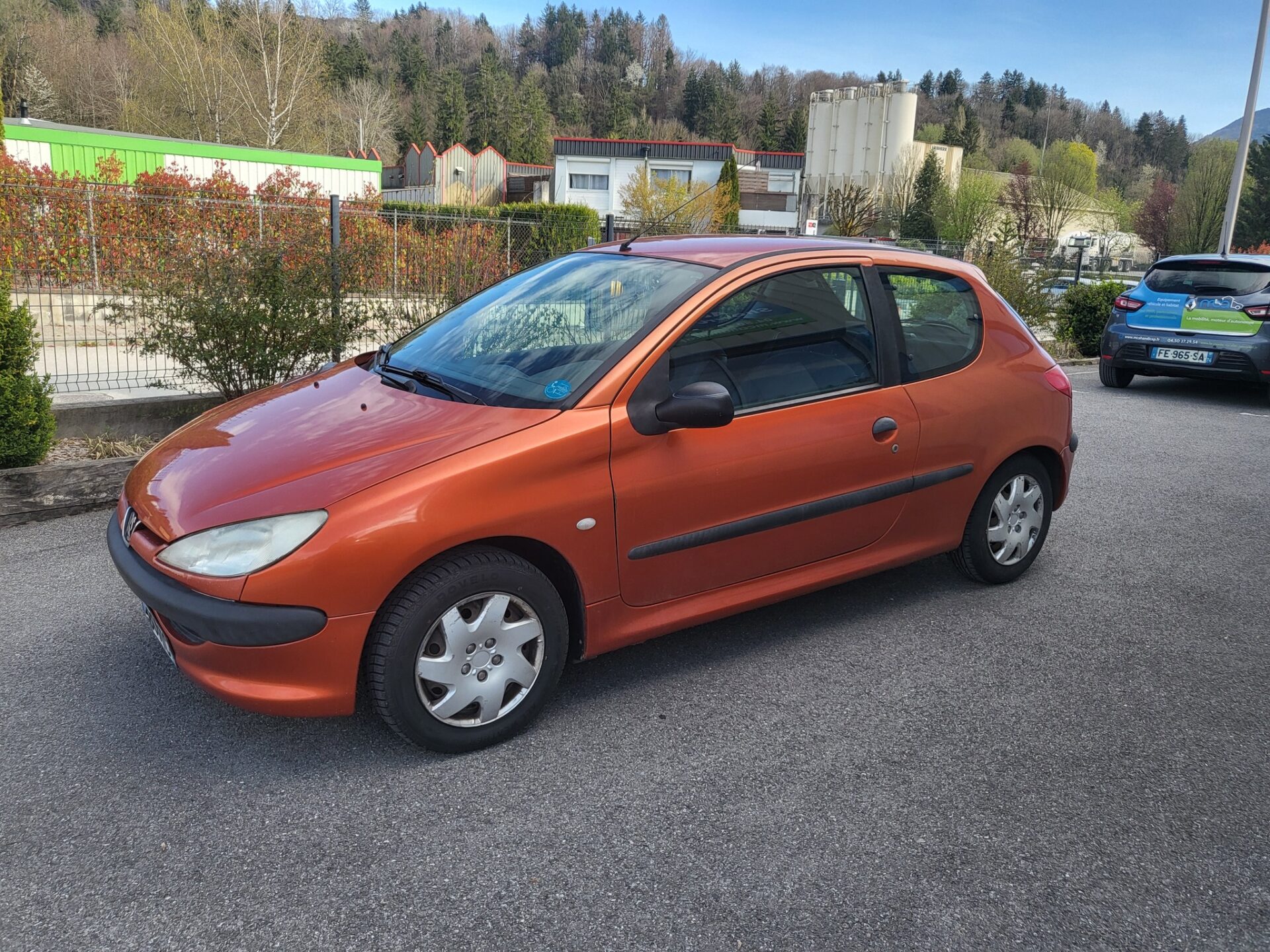 Aménagement poste de conduite sur une Peugeot 206 !